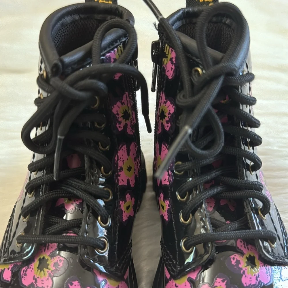 Dr. Martens Toddler Pansey Fayre Pink Floral Combat Boots Size 7